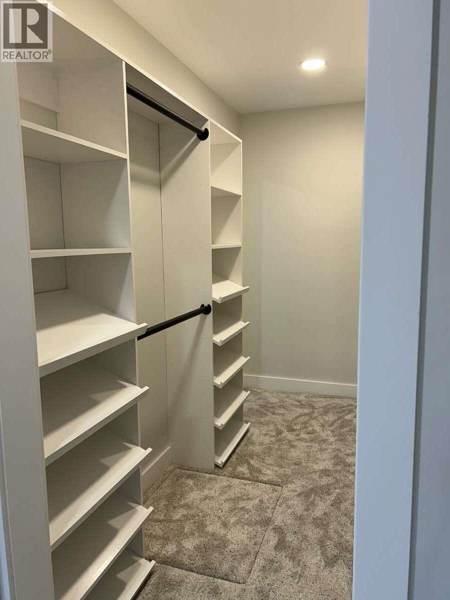 1730 68th Avenue, Grand Forks