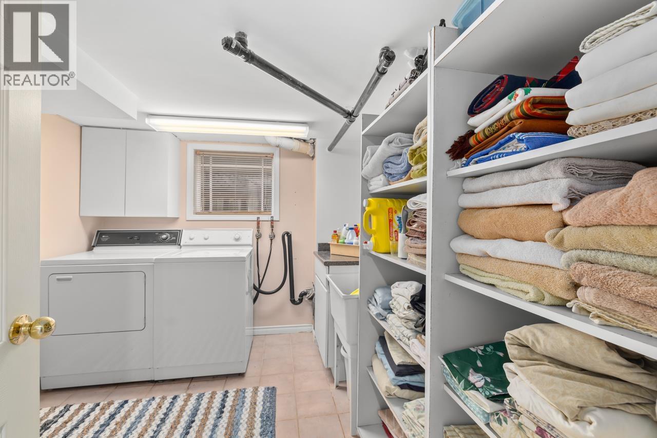 723 E 4TH STREET, North Vancouver