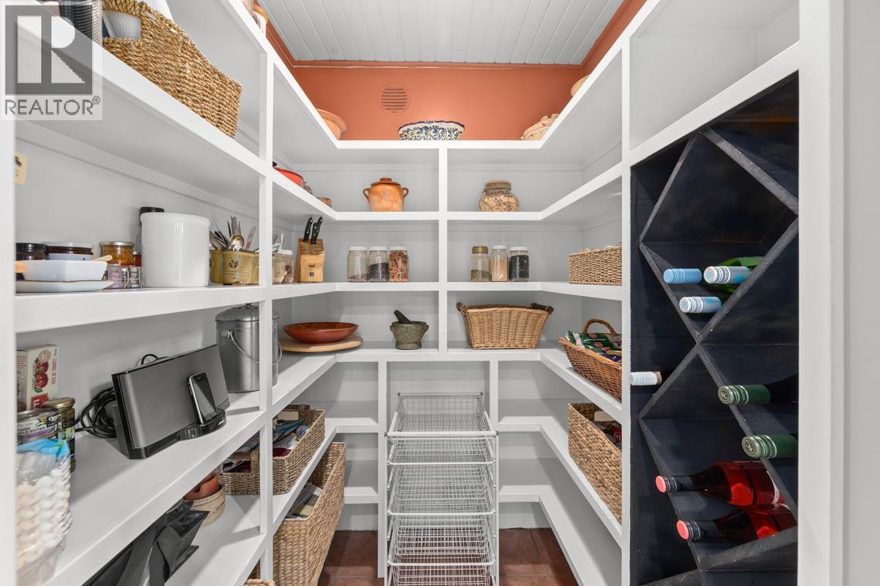 723 E 4TH STREET, North Vancouver