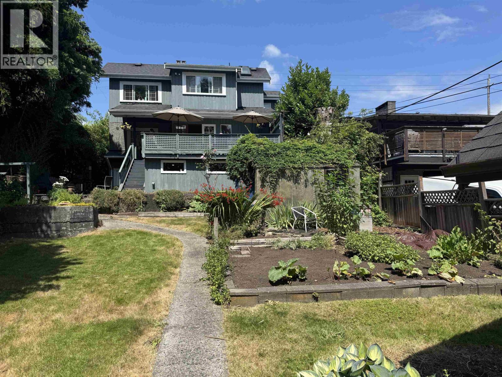 723 E 4TH STREET, North Vancouver