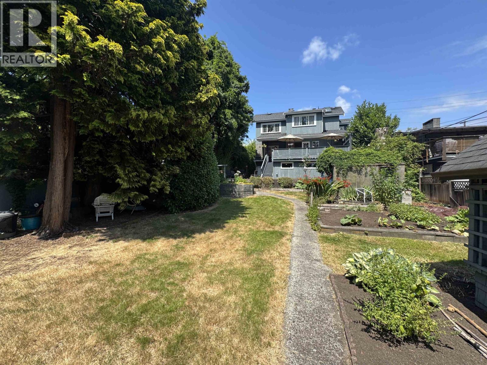 723 E 4TH STREET, North Vancouver