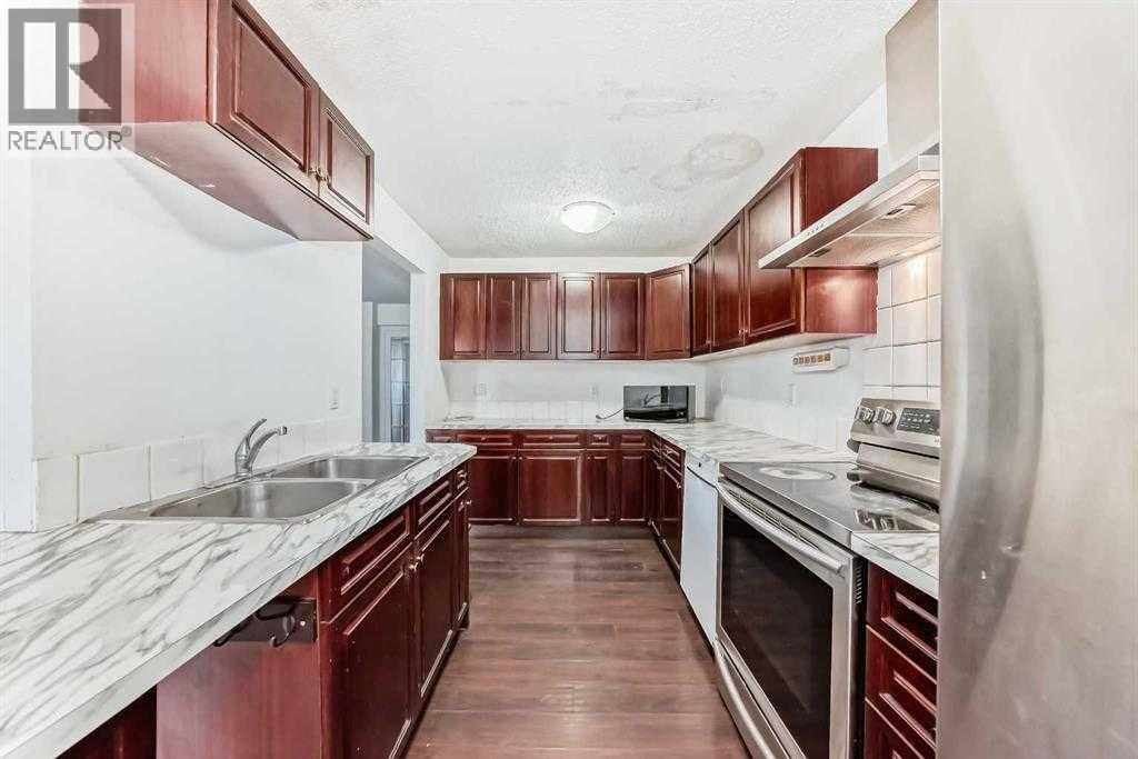 Single Family House 4 Level for Sale in   Dalhousie Drive NW Dalhousie Calgary 