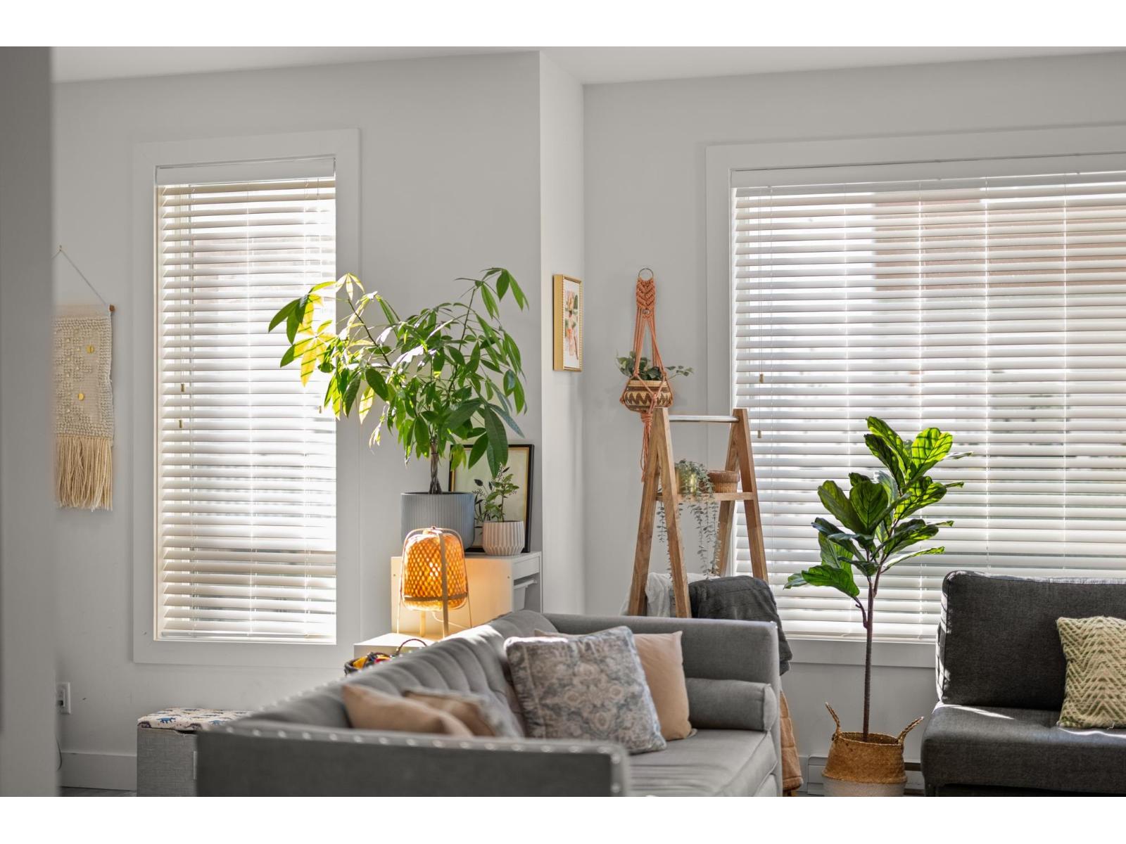 10 27640 LANTERN AVENUE, Abbotsford