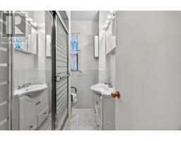 655 St Clair Avenue W, Toronto, ON M6C1A7 Photo 10