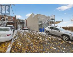 655 St Clair Avenue W, Toronto, ON M6C1A7 Photo 13