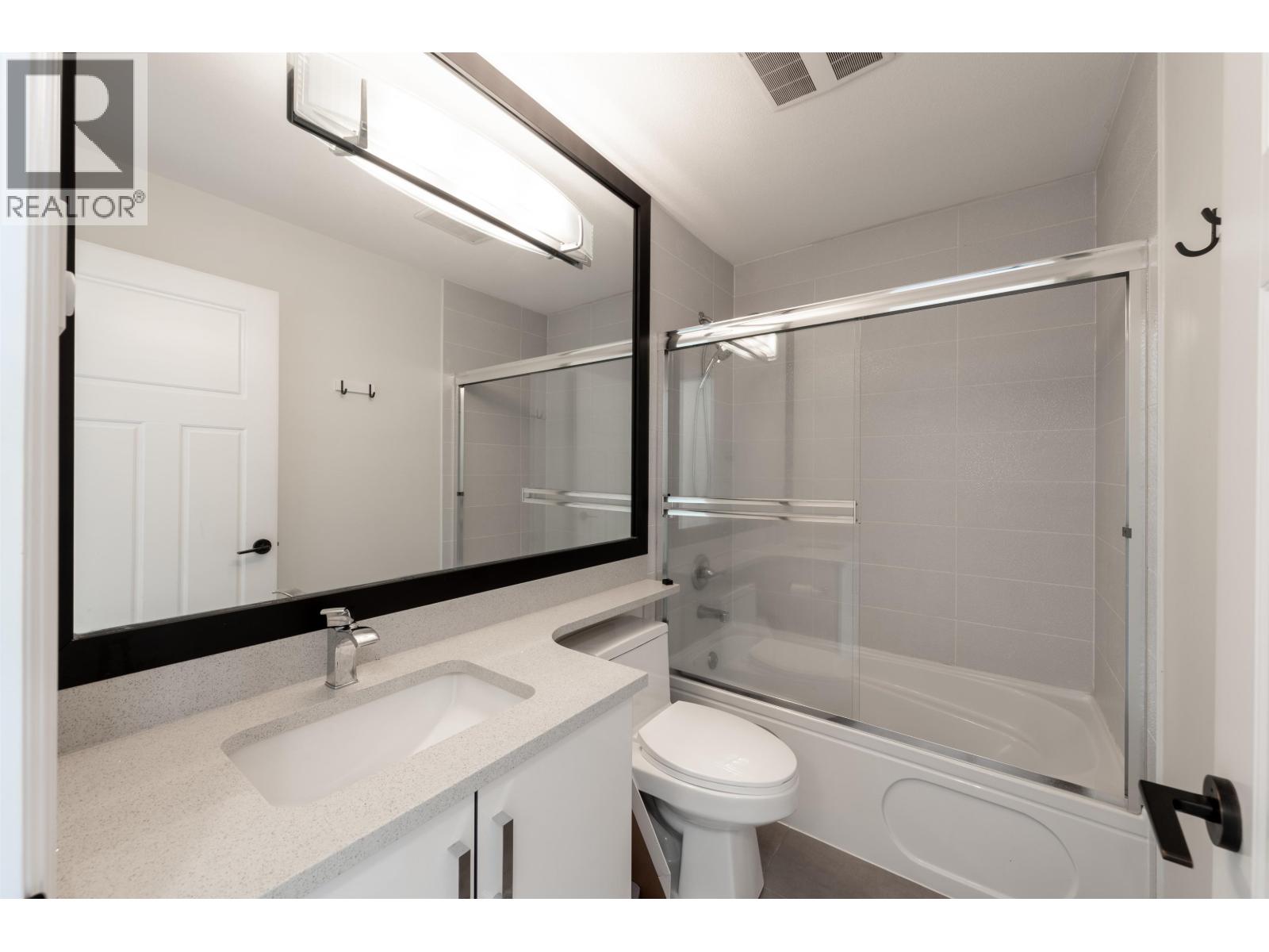 28 7691 BRIDGE STREET, Richmond