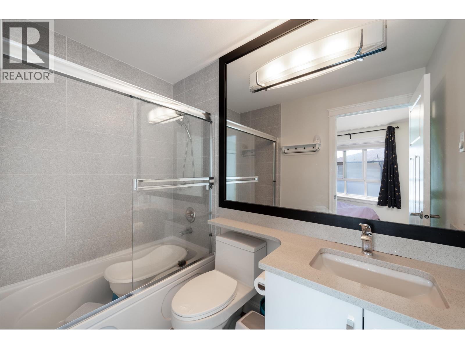 28 7691 BRIDGE STREET, Richmond