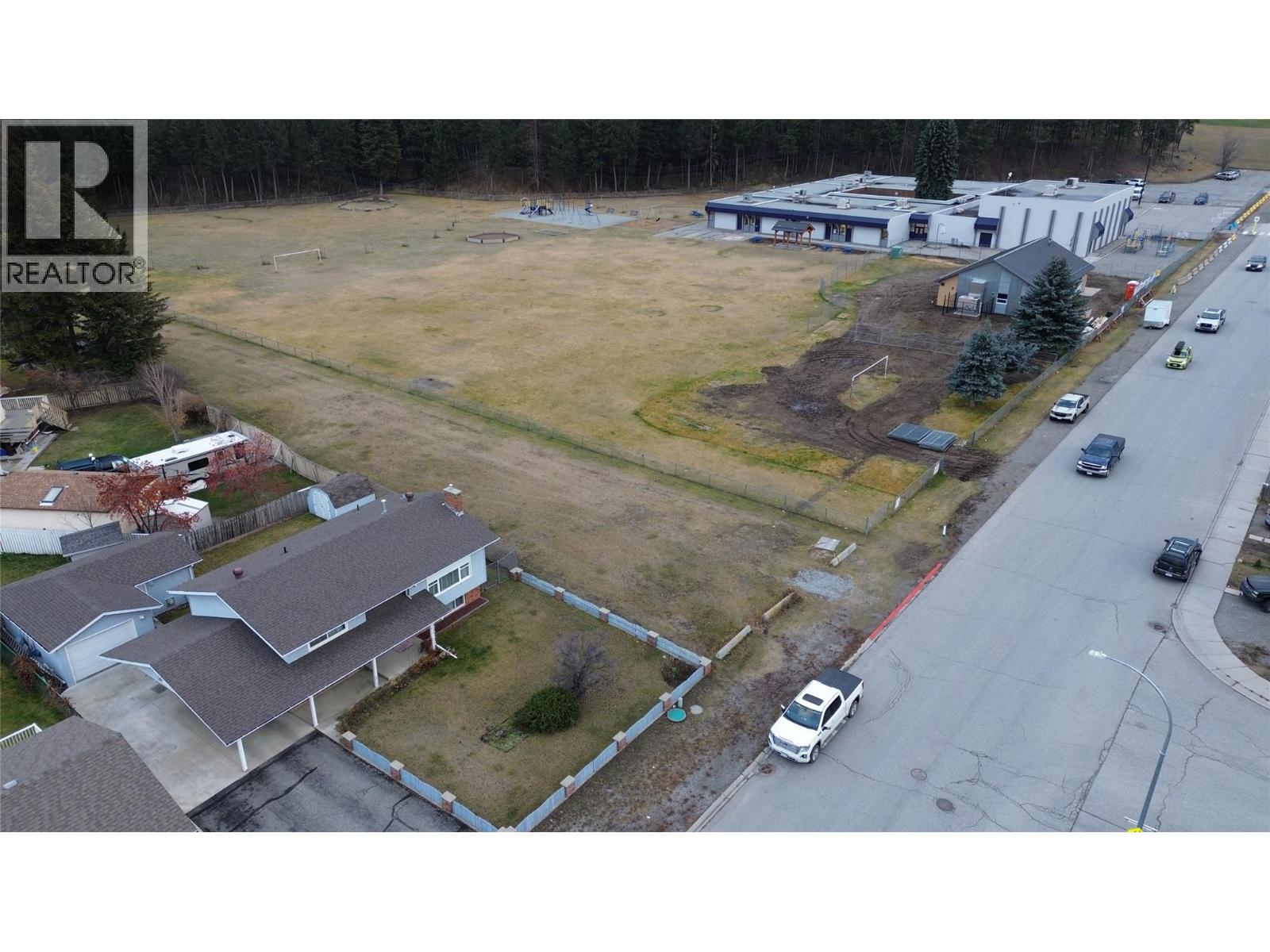 800 24th Avenue N, Cranbrook