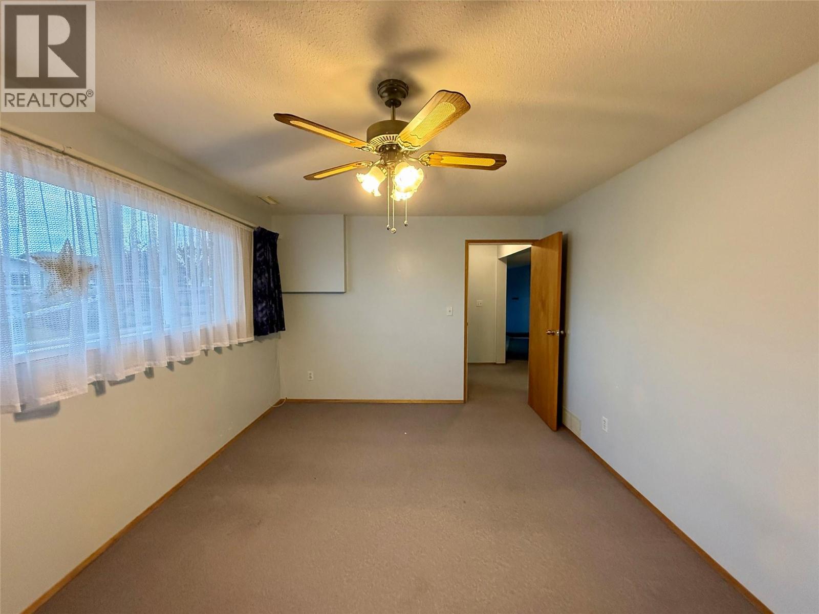 800 24th Avenue N, Cranbrook