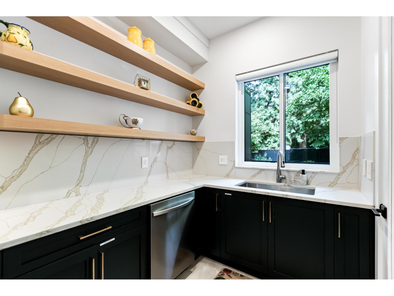 5673 FAIRLIGHT CRESCENT, Delta