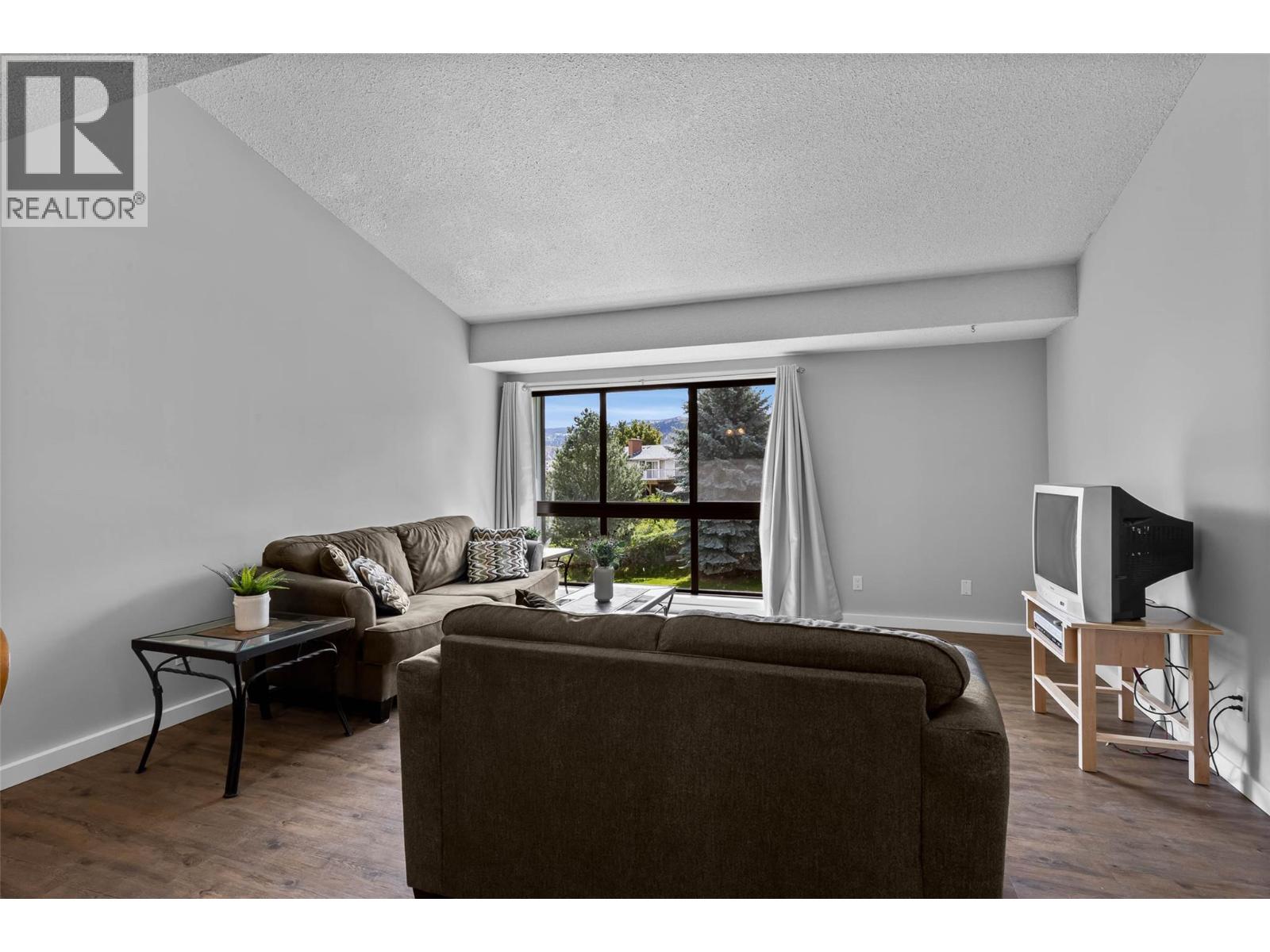 137 McGill Road Unit# 71, Kamloops