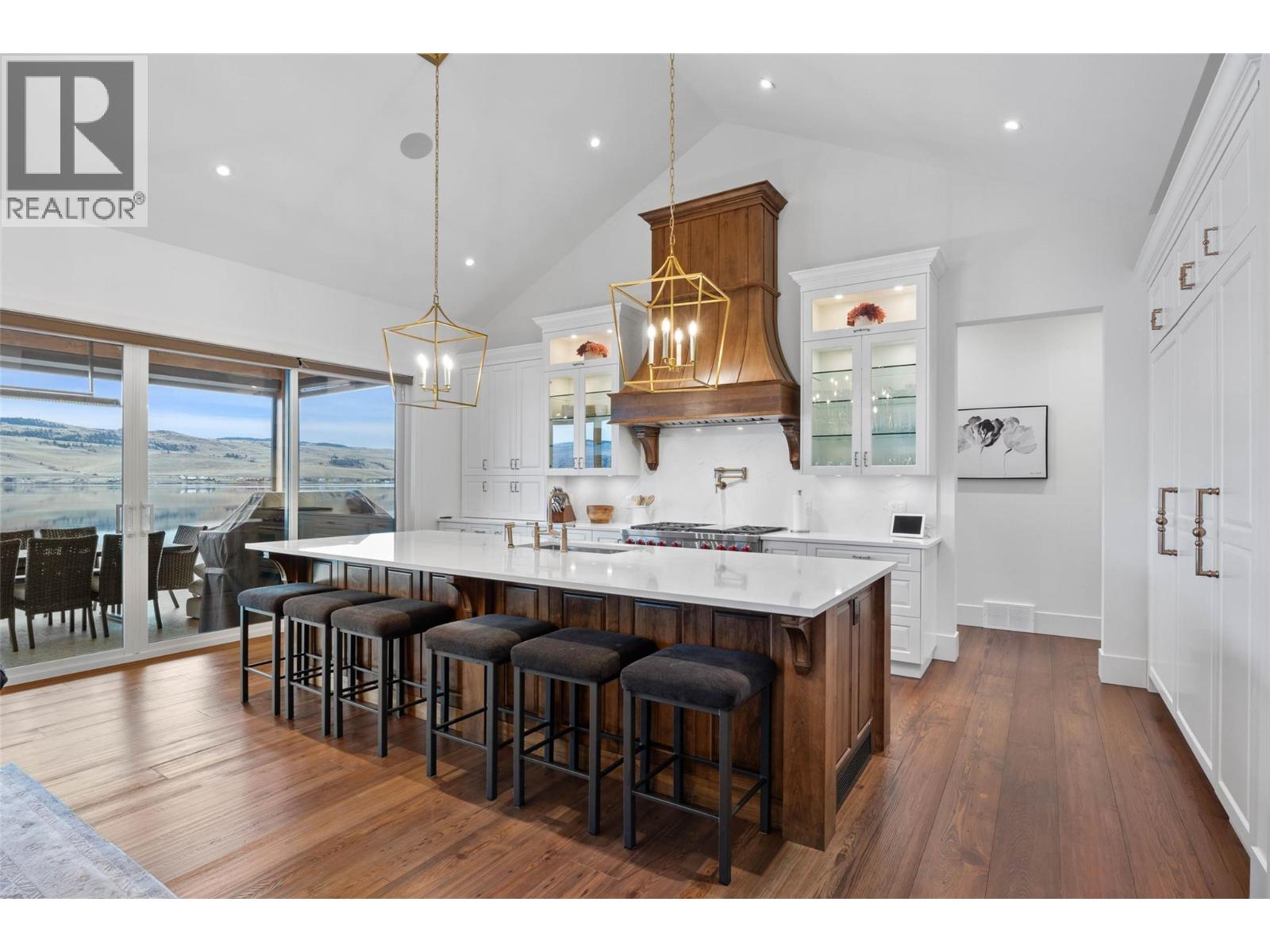 6564 Monck Park Road, Merritt