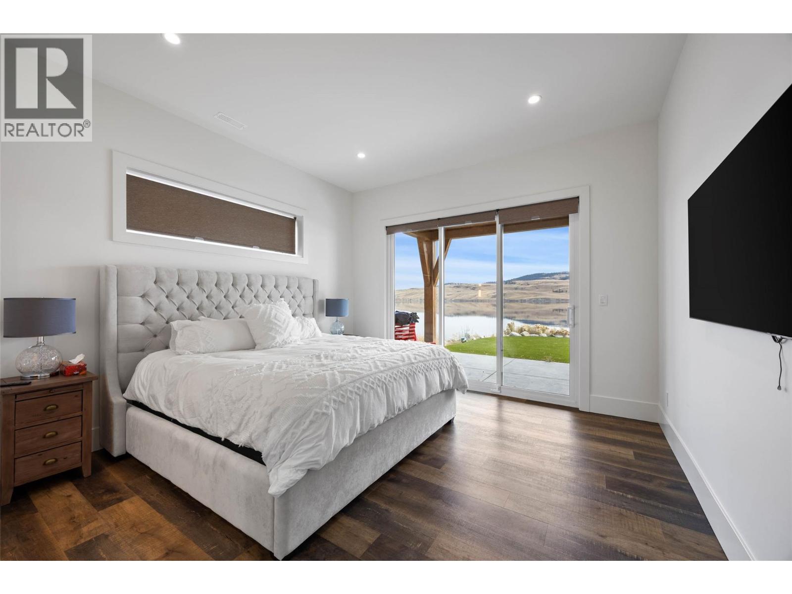 6564 Monck Park Road, Merritt