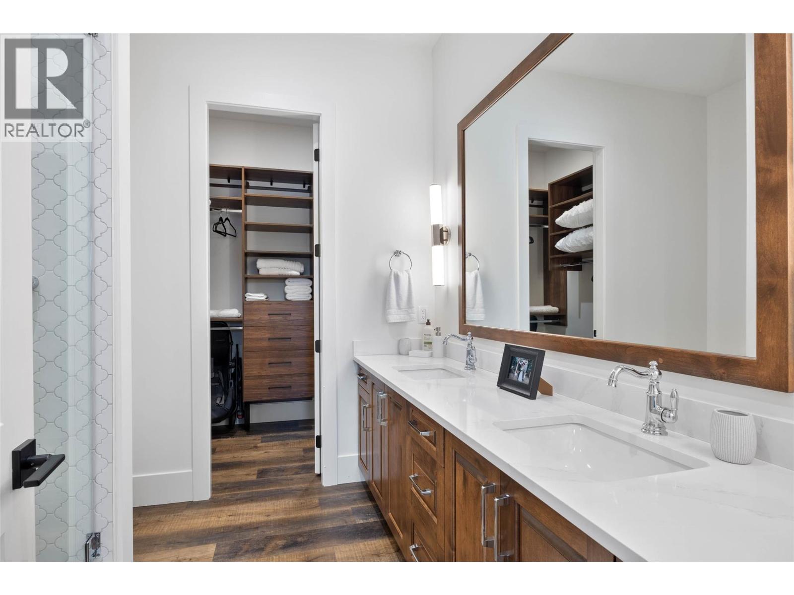 6564 Monck Park Road, Merritt