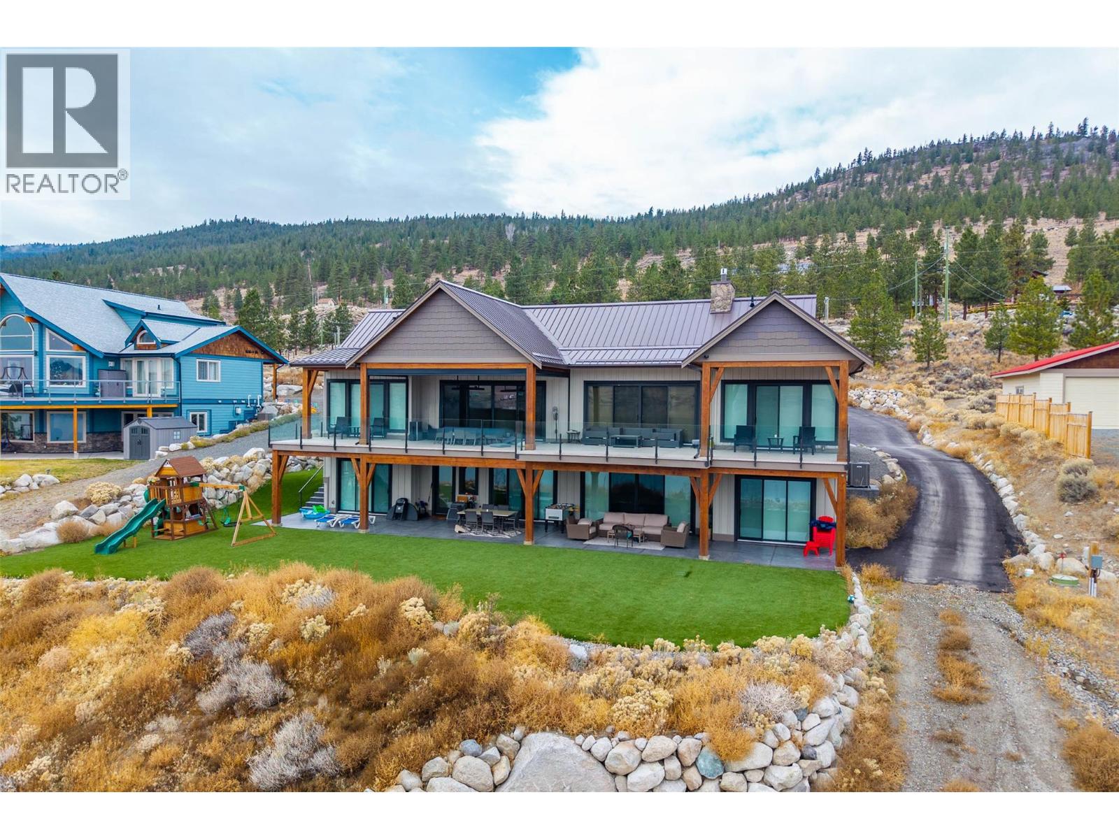 6564 Monck Park Road, Merritt