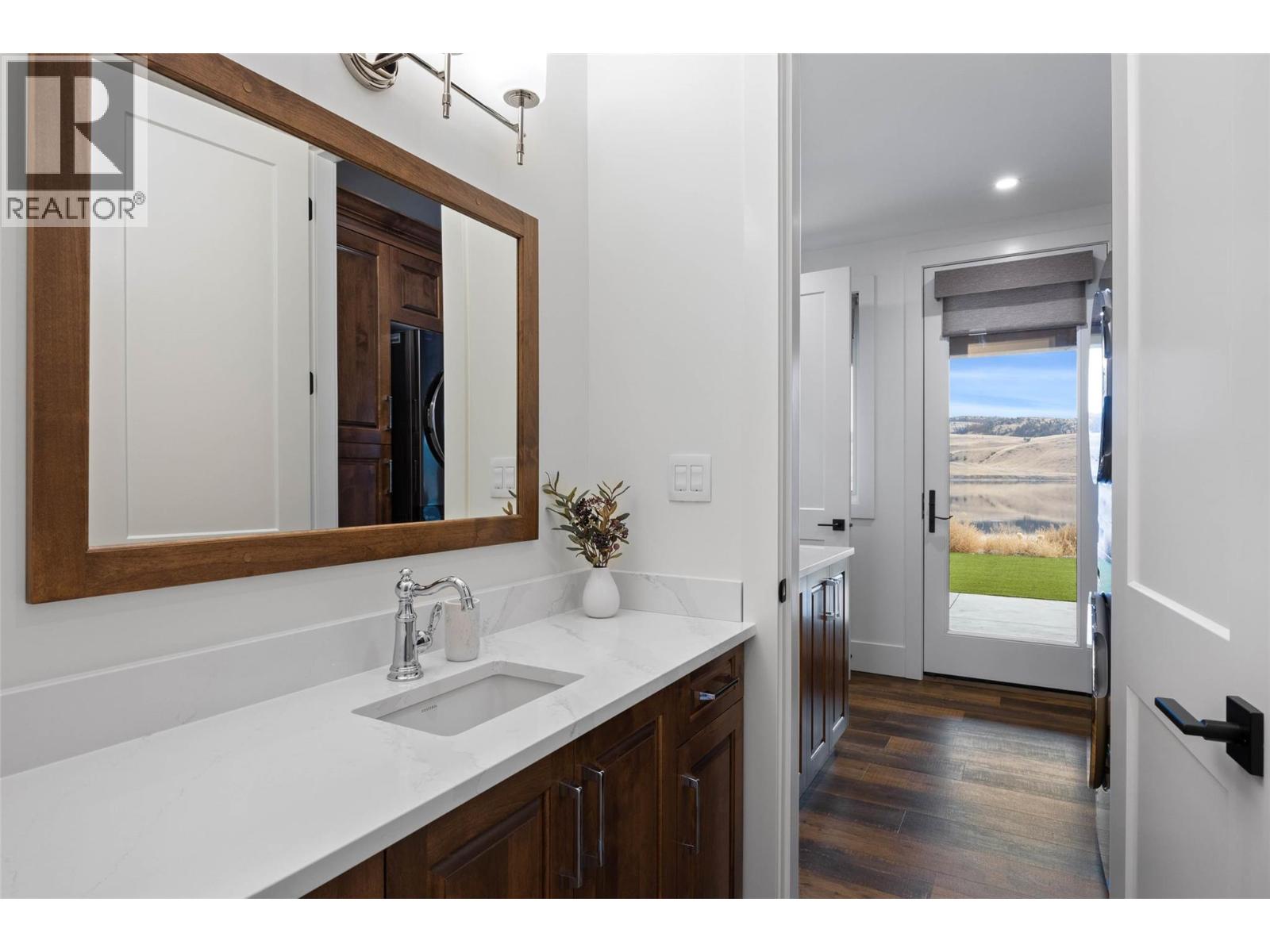 6564 Monck Park Road, Merritt