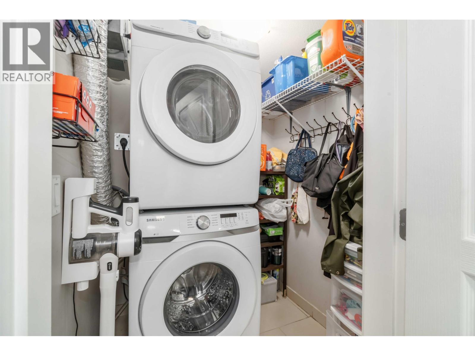 209 1969 WESTMINSTER AVENUE, Port Coquitlam