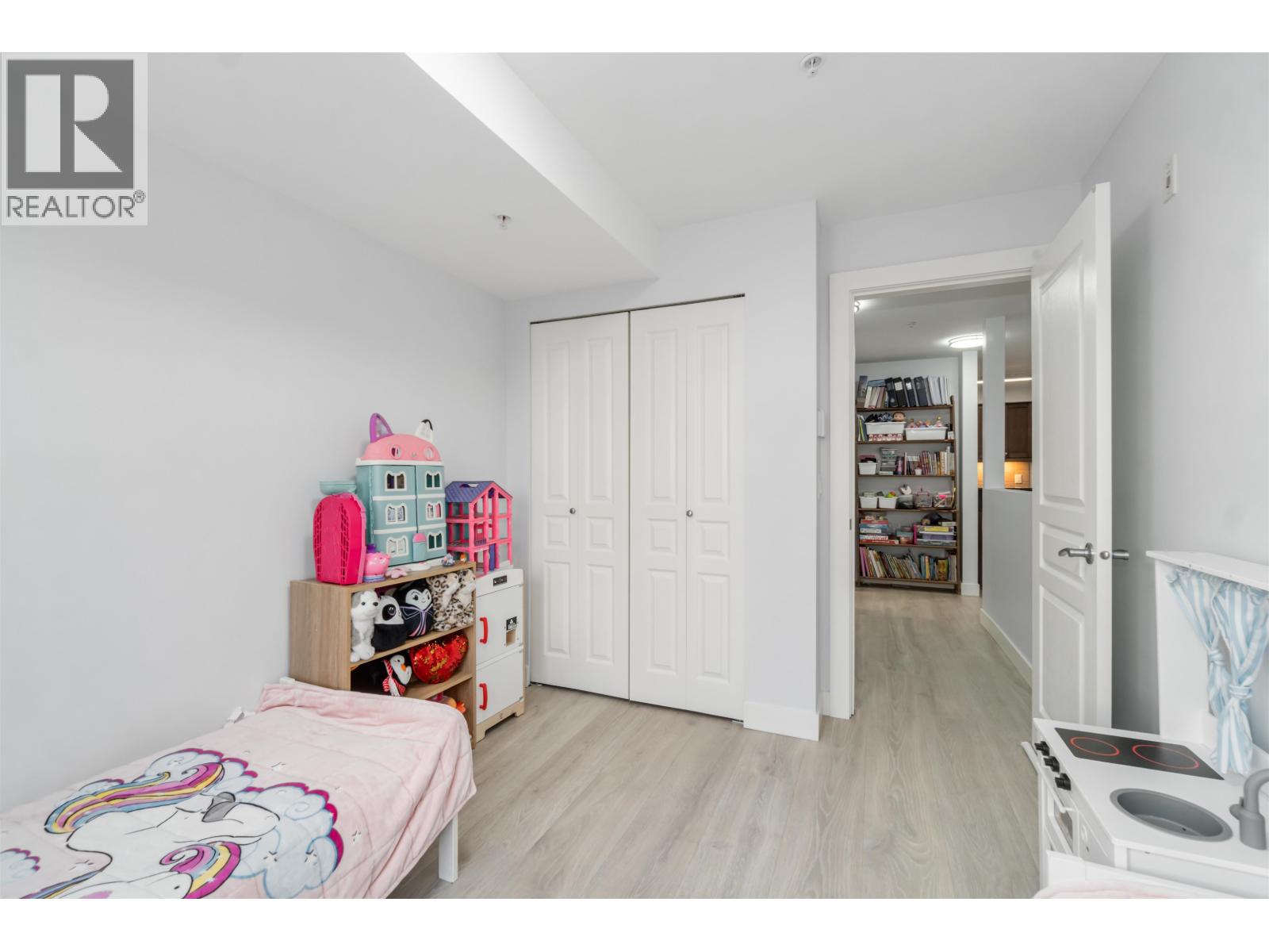 209 1969 WESTMINSTER AVENUE, Port Coquitlam