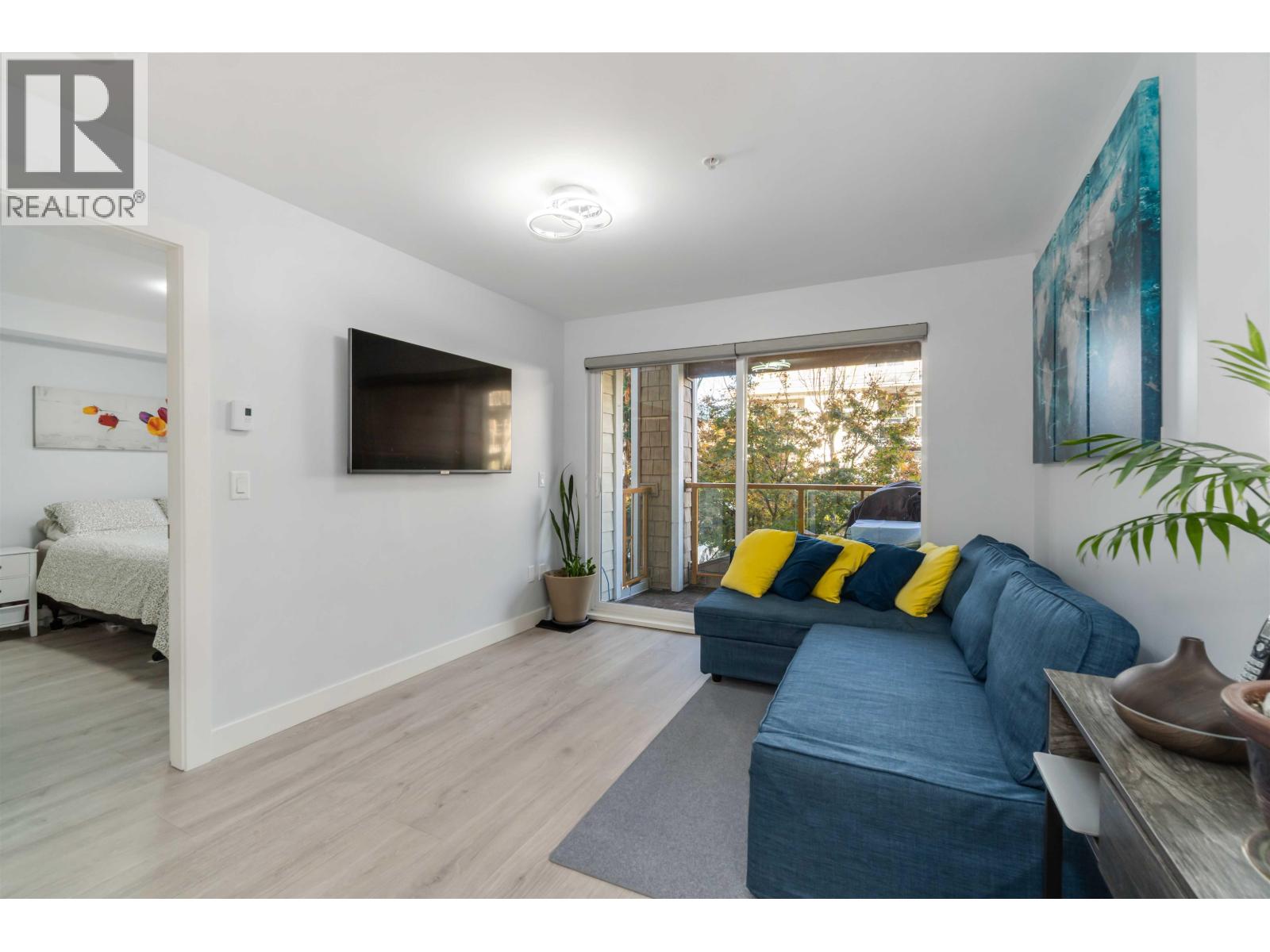 209 1969 WESTMINSTER AVENUE, Port Coquitlam