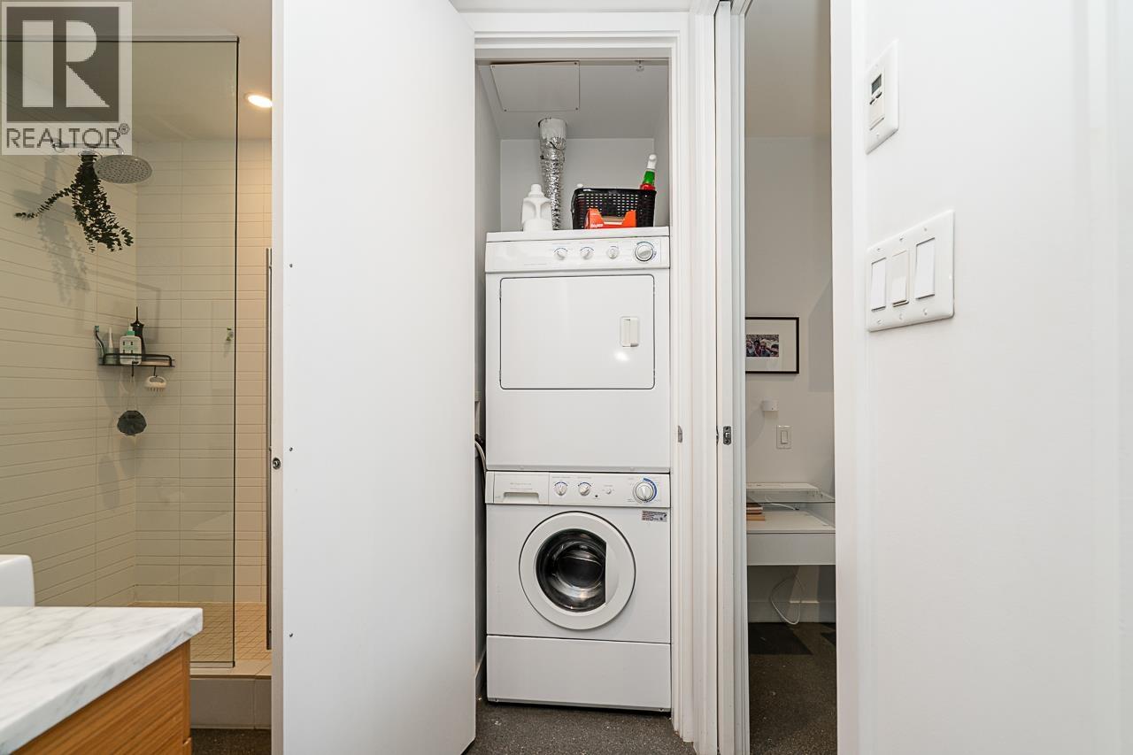 417 256 E 2ND AVENUE, Vancouver