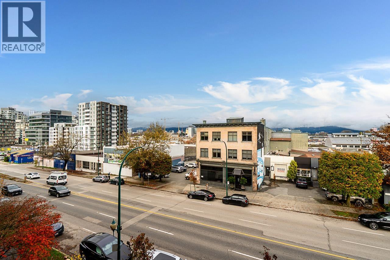 417 256 E 2ND AVENUE, Vancouver