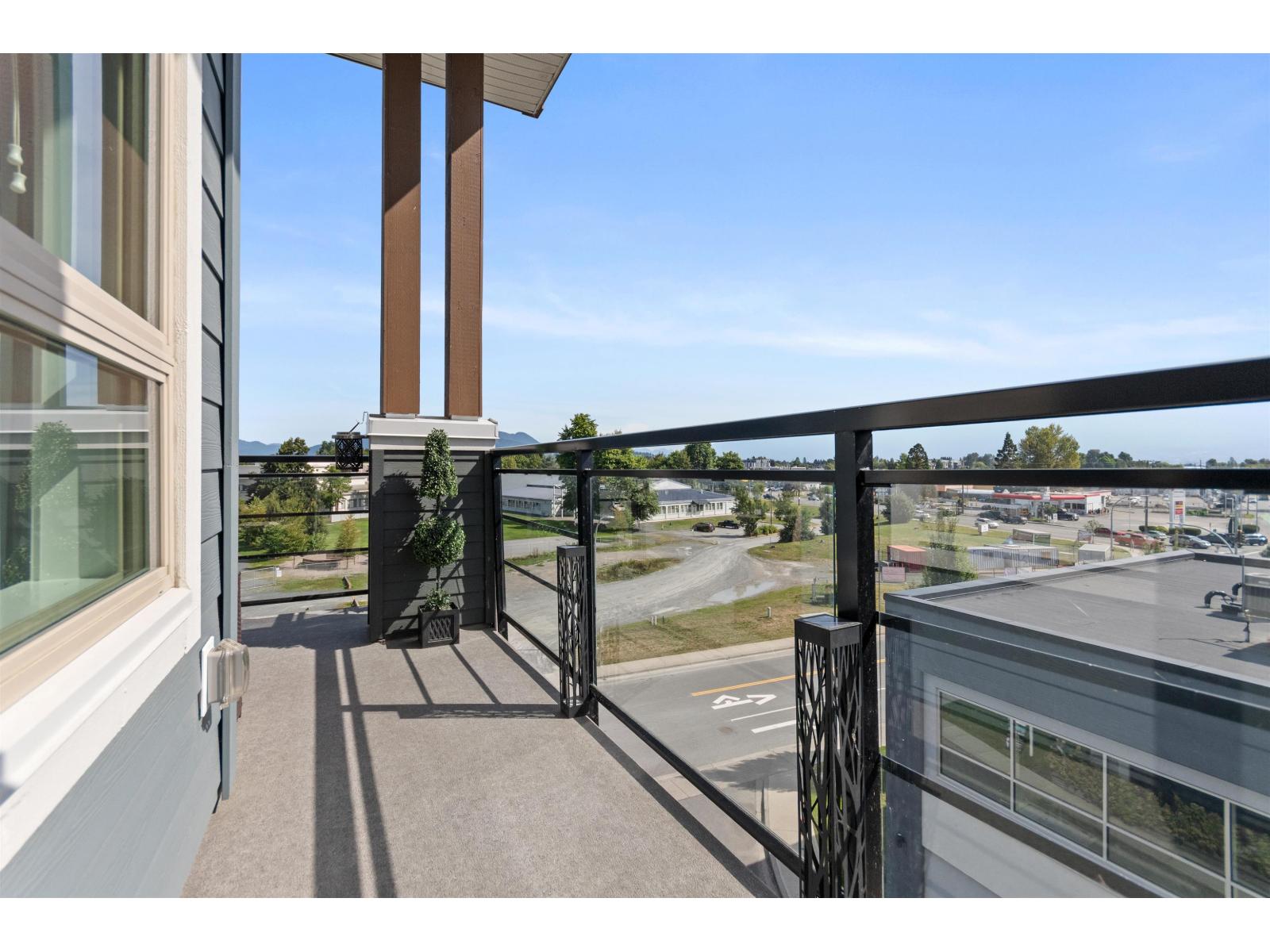 504 45562 AIRPORT ROAD, Chilliwack Proper South, Chilliwack