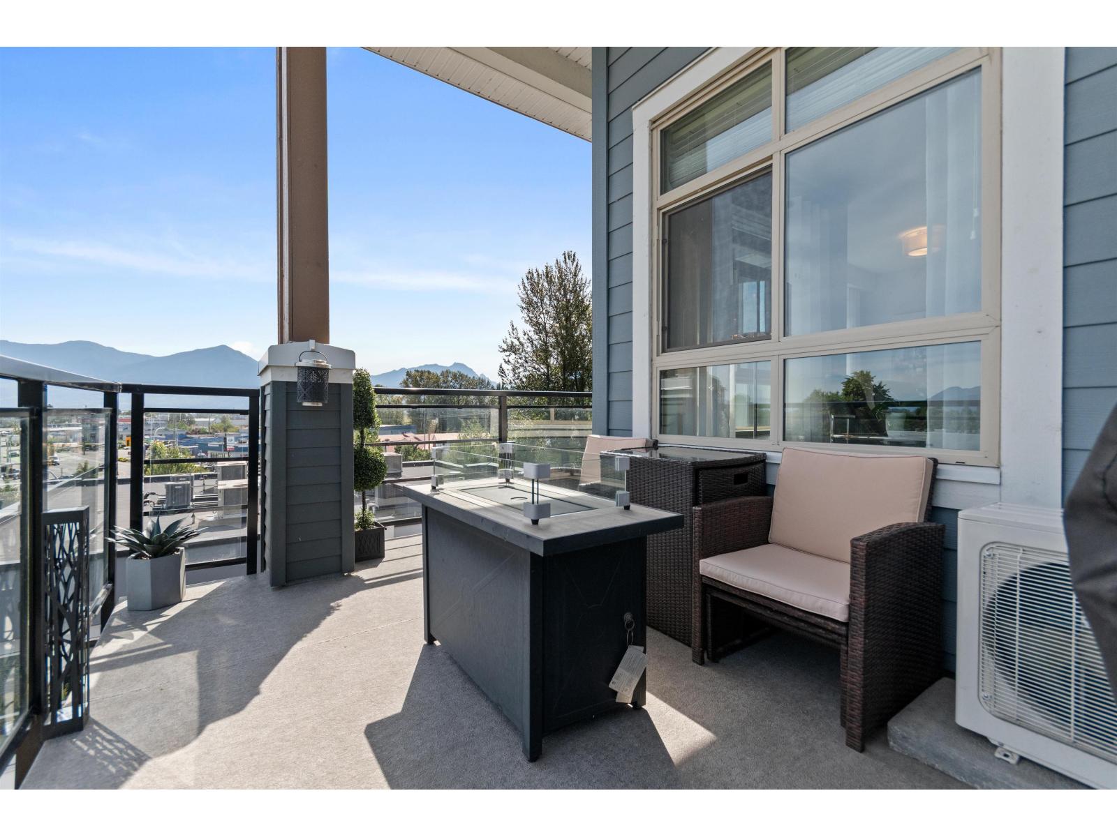 504 45562 AIRPORT ROAD, Chilliwack Proper South, Chilliwack