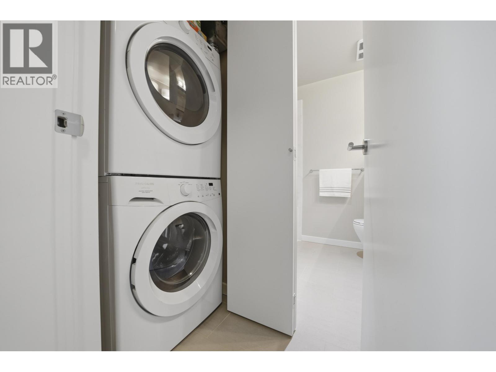 408 135 W 2ND STREET, North Vancouver