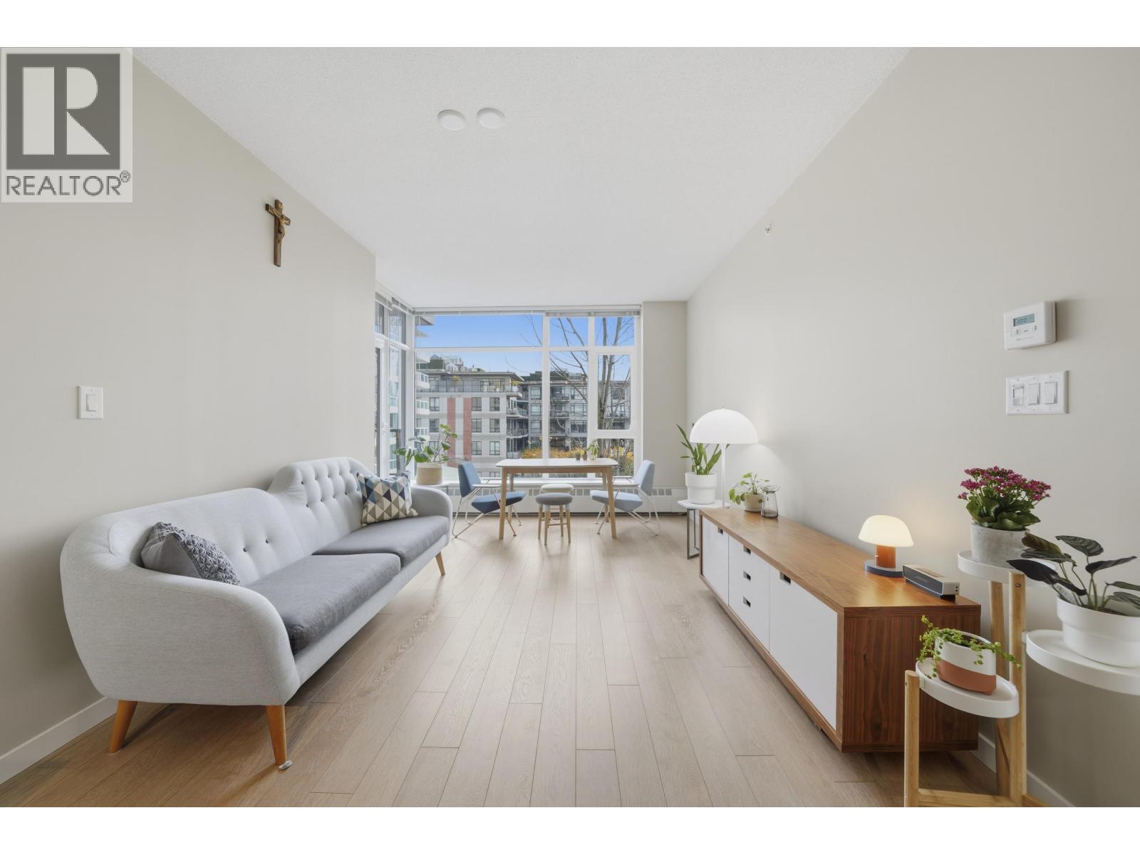 408 135 W 2ND STREET, North Vancouver