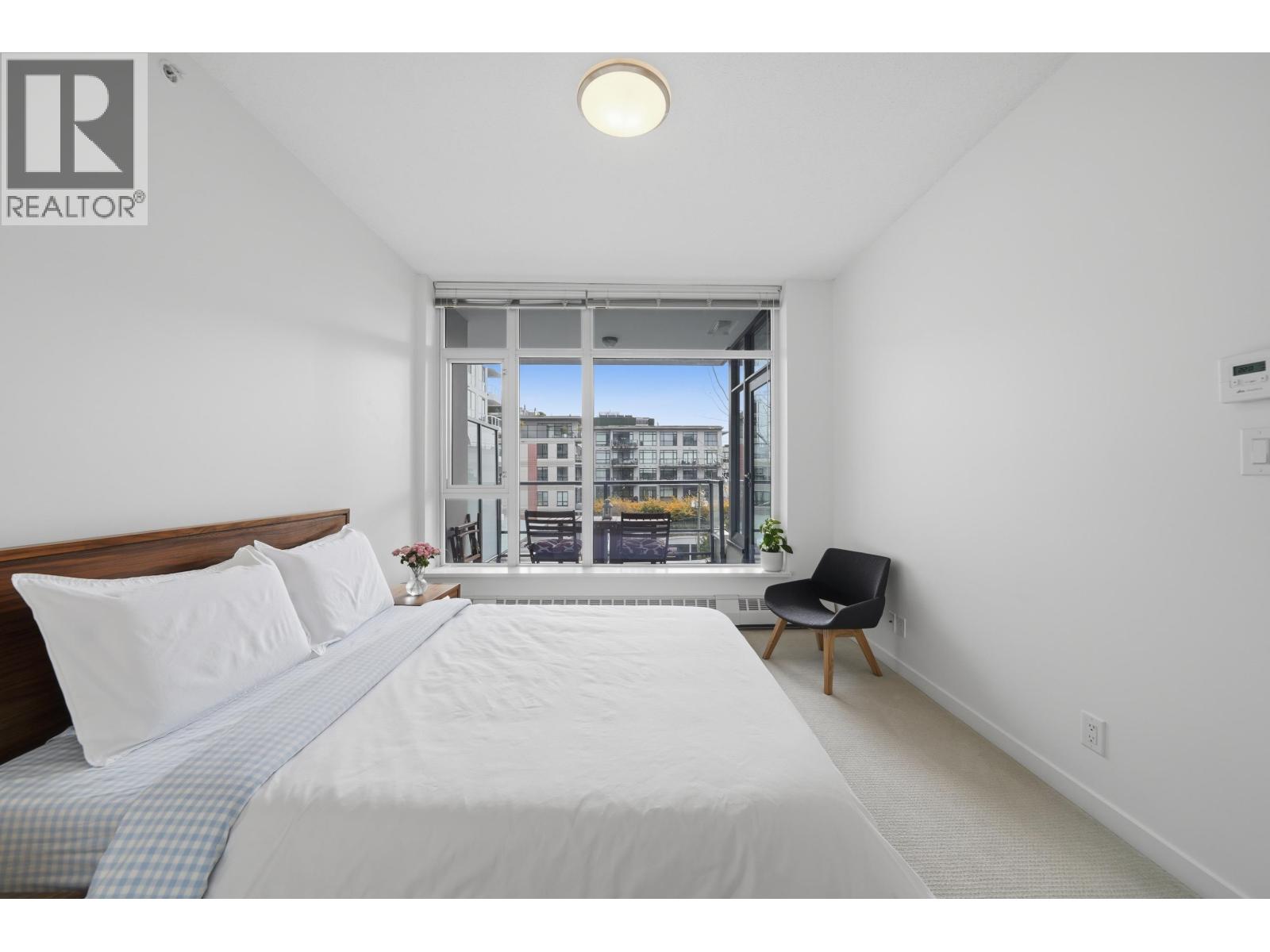 408 135 W 2ND STREET, North Vancouver