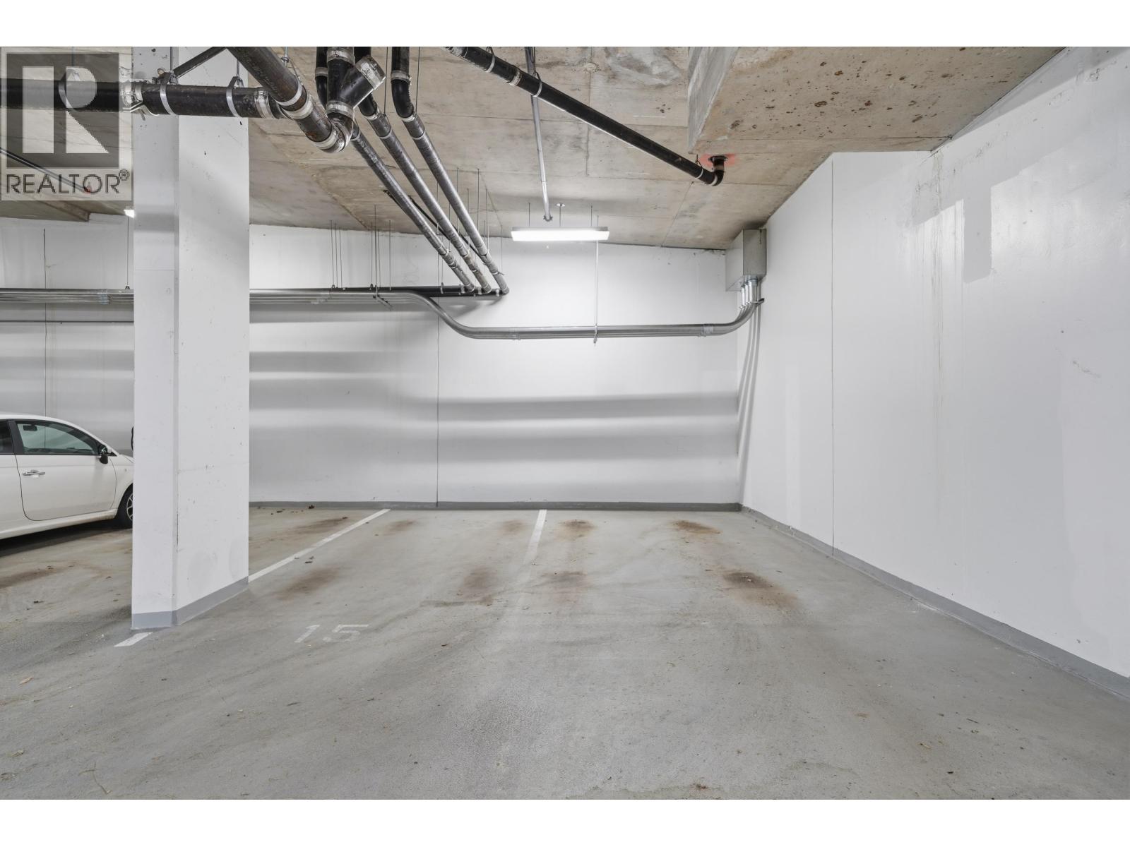 408 135 W 2ND STREET, North Vancouver