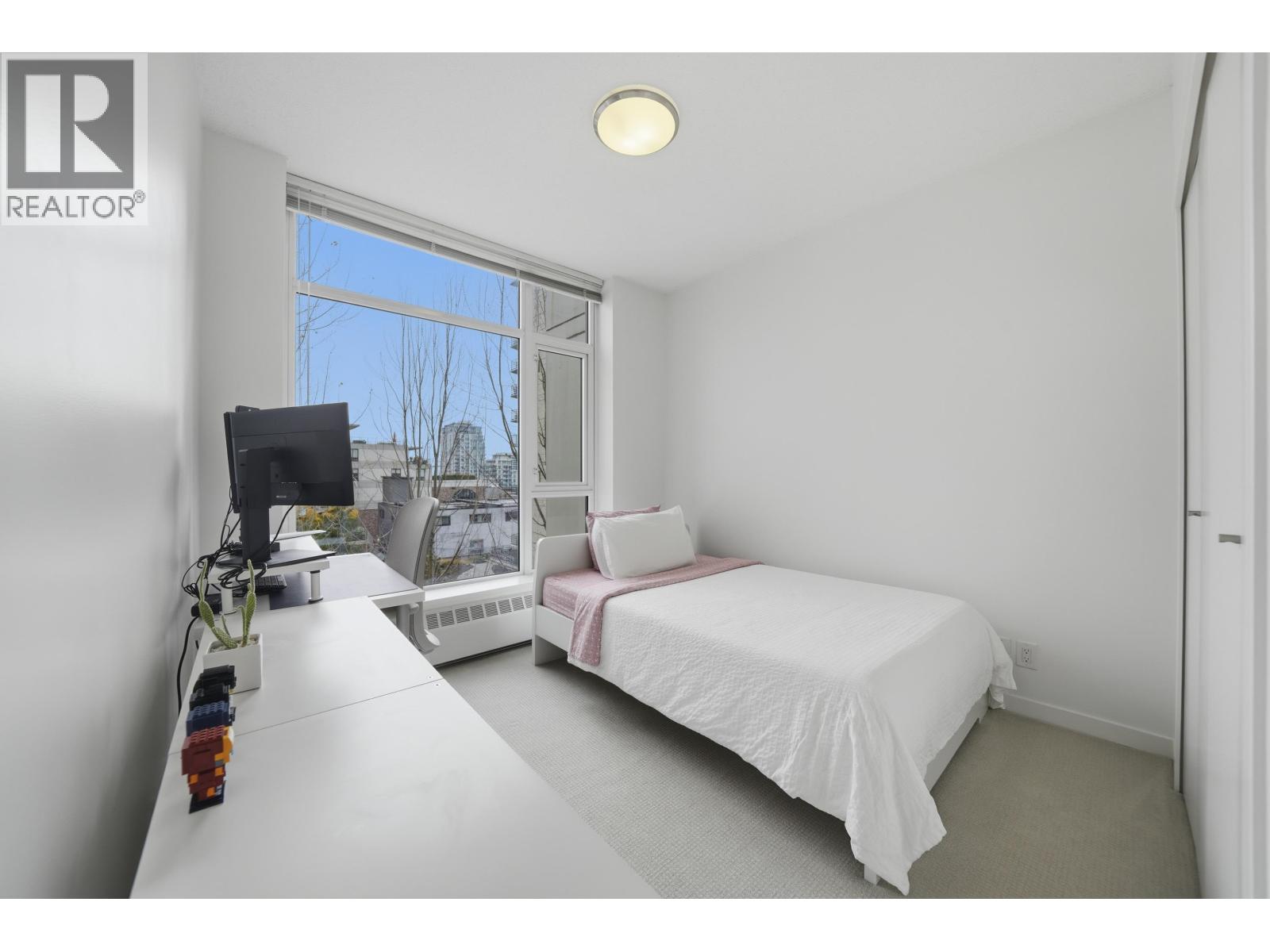 408 135 W 2ND STREET, North Vancouver