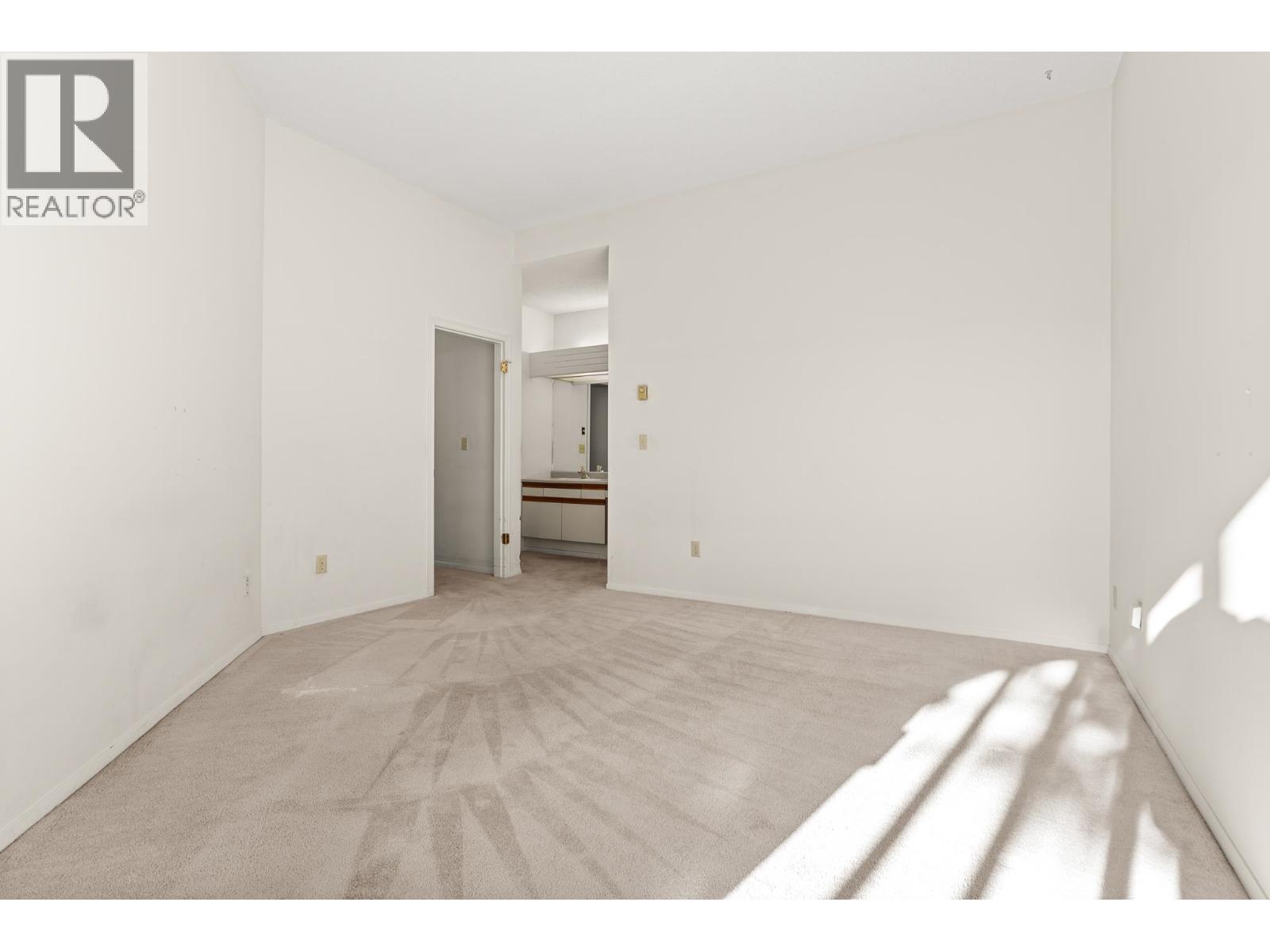 #204-7671 ABERCROMBIE Drive, Richmond