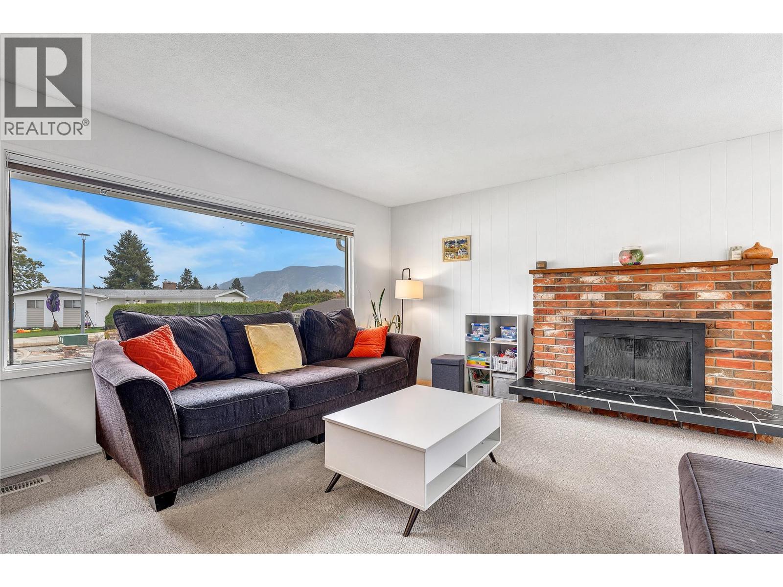 1261 Naish Drive, Penticton