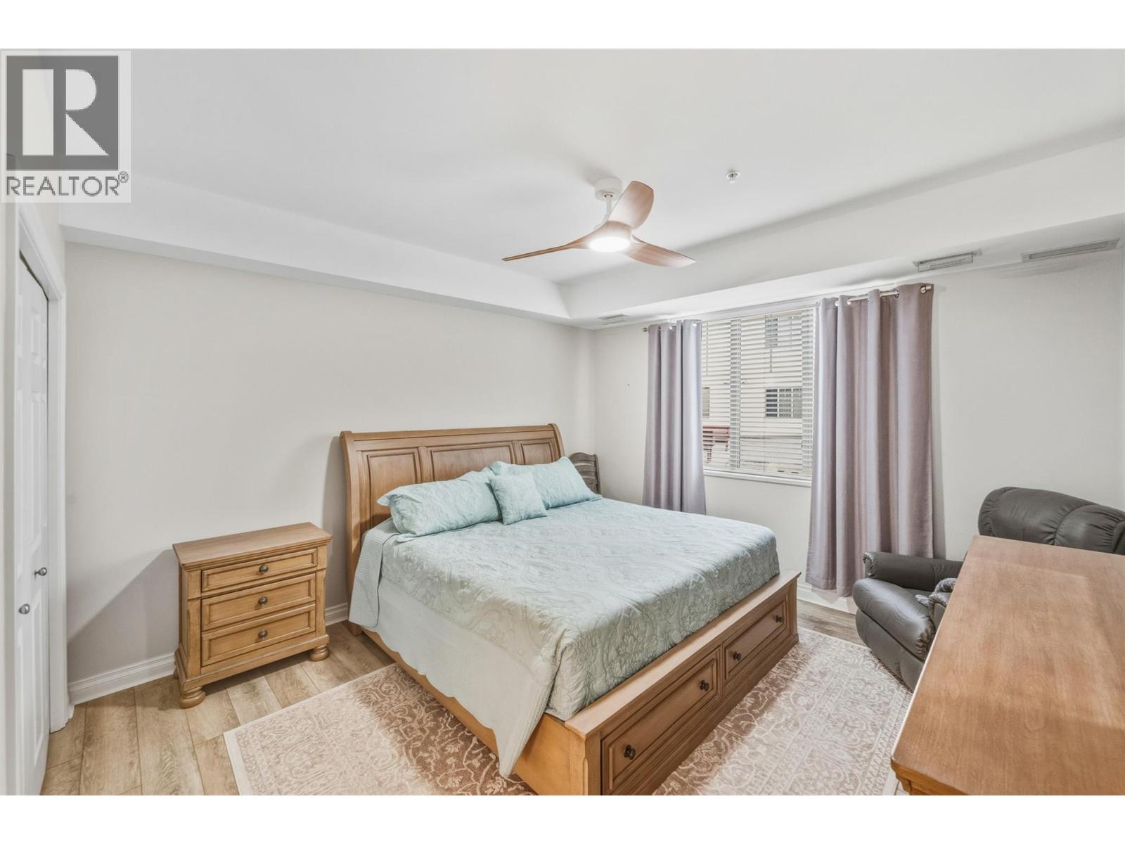 921 SPILLWAY Road Unit# 102B, Oliver