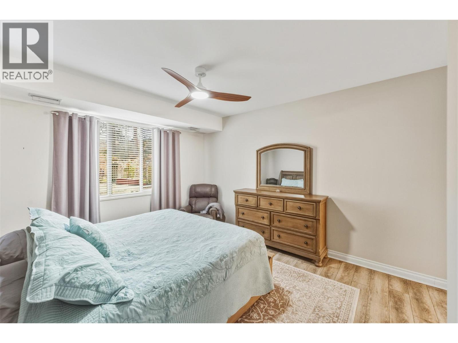 921 SPILLWAY Road Unit# 102B, Oliver