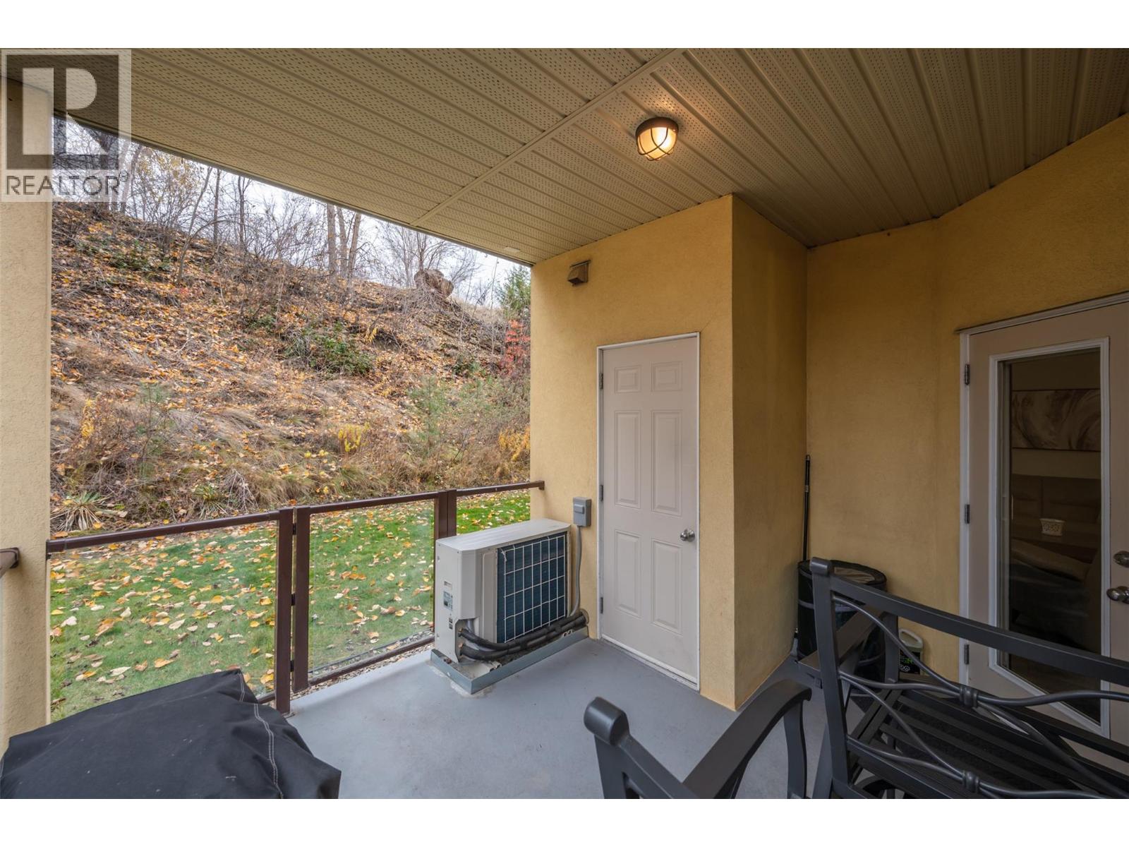 921 SPILLWAY Road Unit# 102B, Oliver