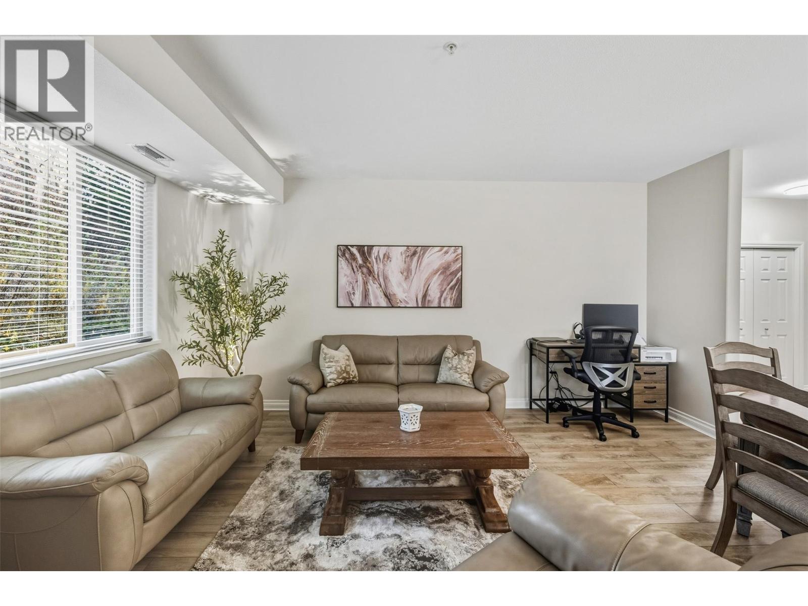 921 SPILLWAY Road Unit# 102B, Oliver