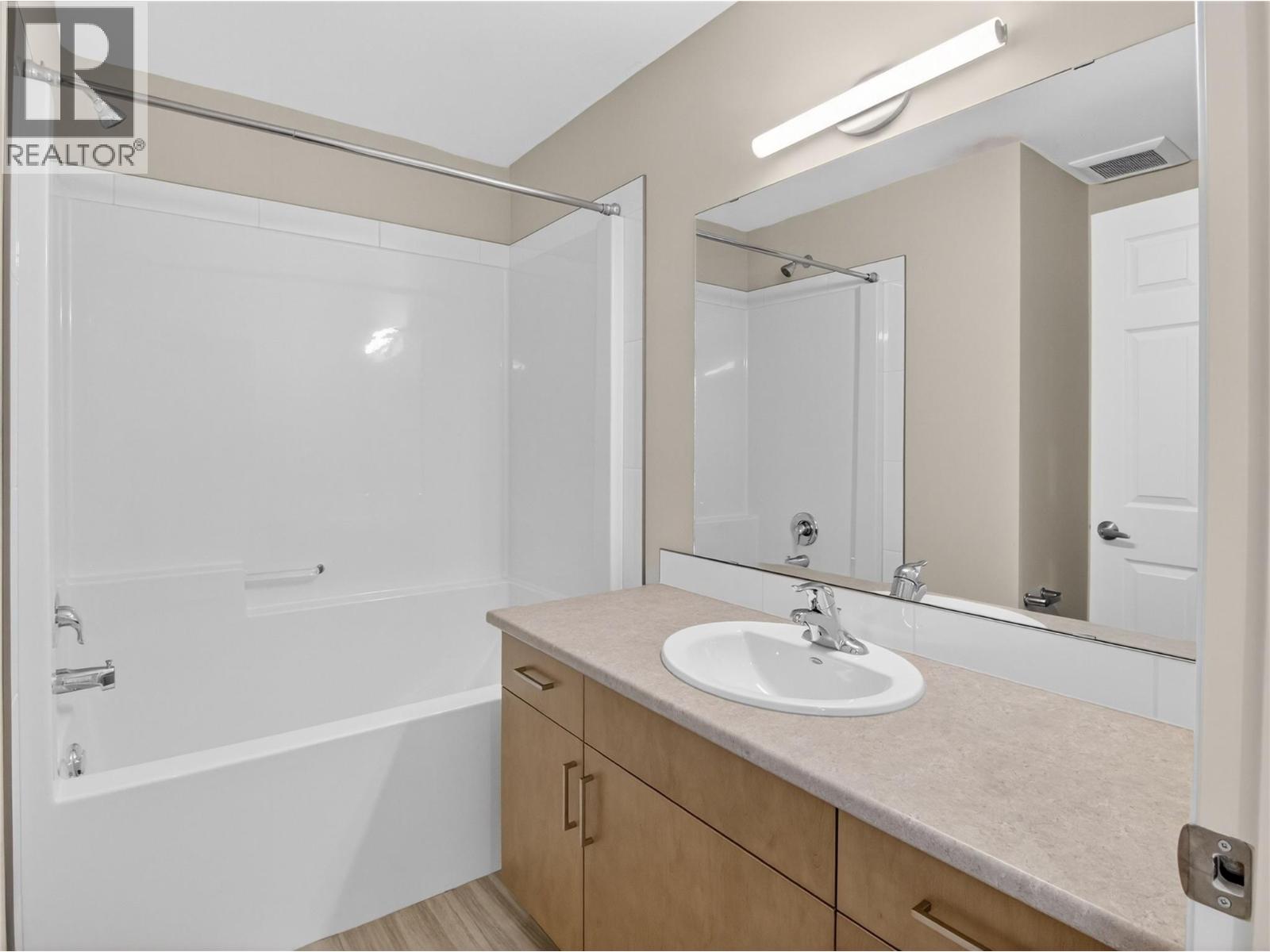 3362 SKAHA LAKE Road Unit# 903, Penticton