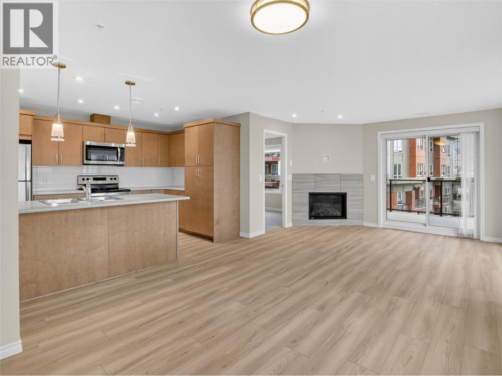 3362 SKAHA LAKE Road Unit# 903, Penticton