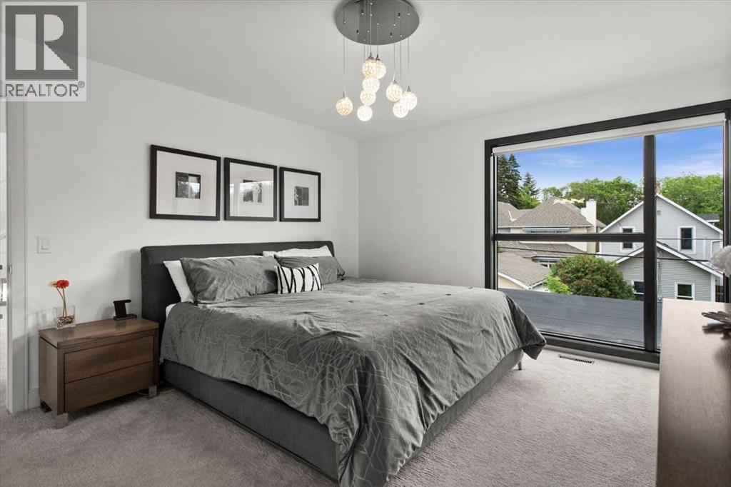 Single Family House for Sale in    Street NW Hillhurst Calgary 