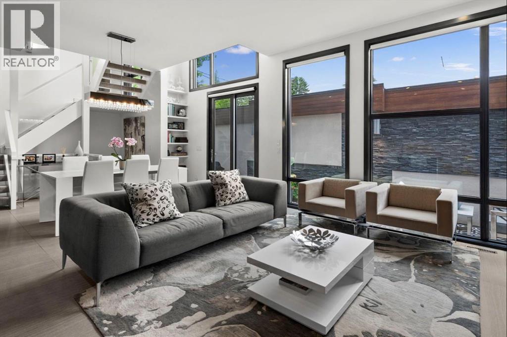 Single Family House for Sale in    Street NW Hillhurst Calgary 