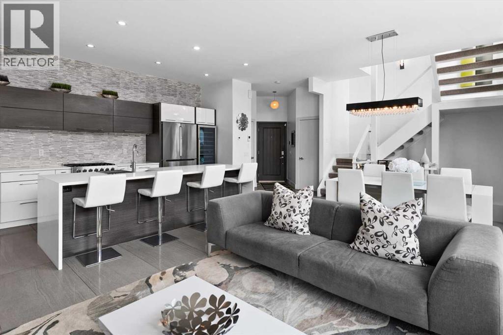 3, 408 13 Street NW, Calgary, Alberta