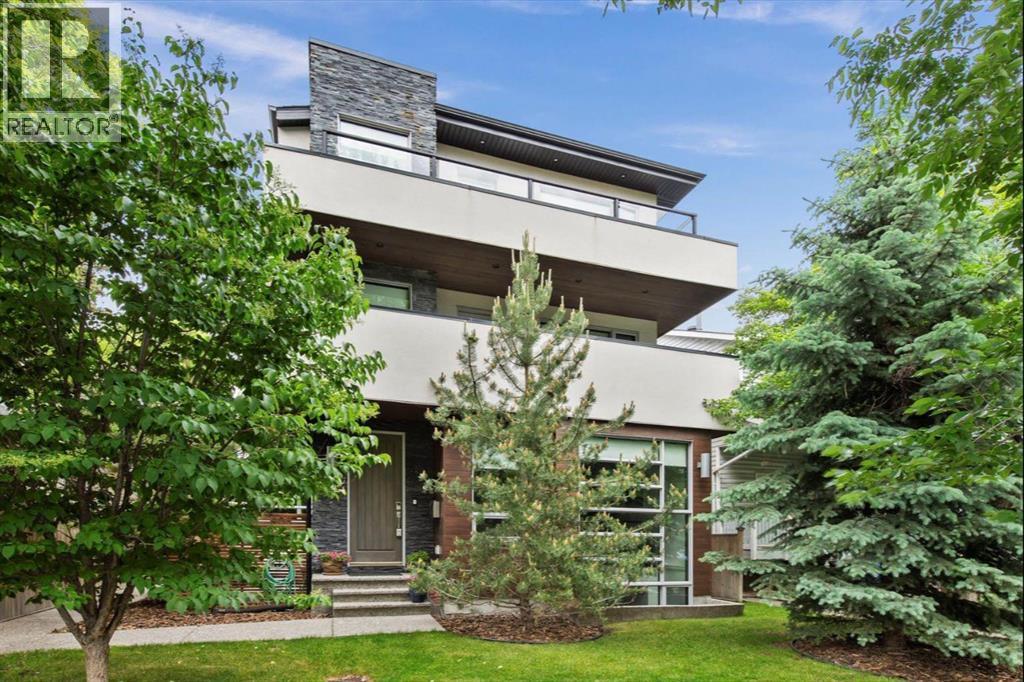 Single Family House for Sale in    Street NW Hillhurst Calgary 