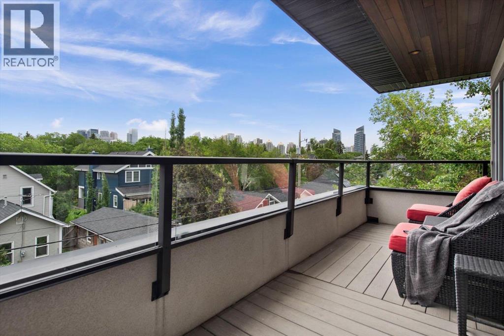 Single Family House for Sale in    Street NW Hillhurst Calgary 