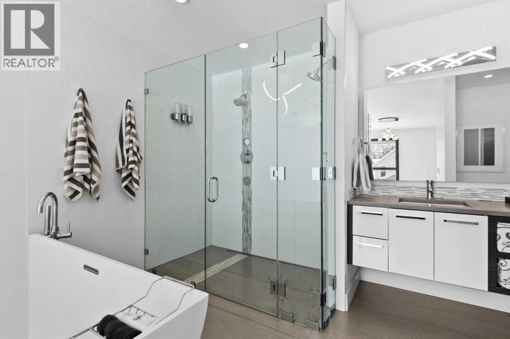 Single Family House for Sale in    Street NW Hillhurst Calgary 