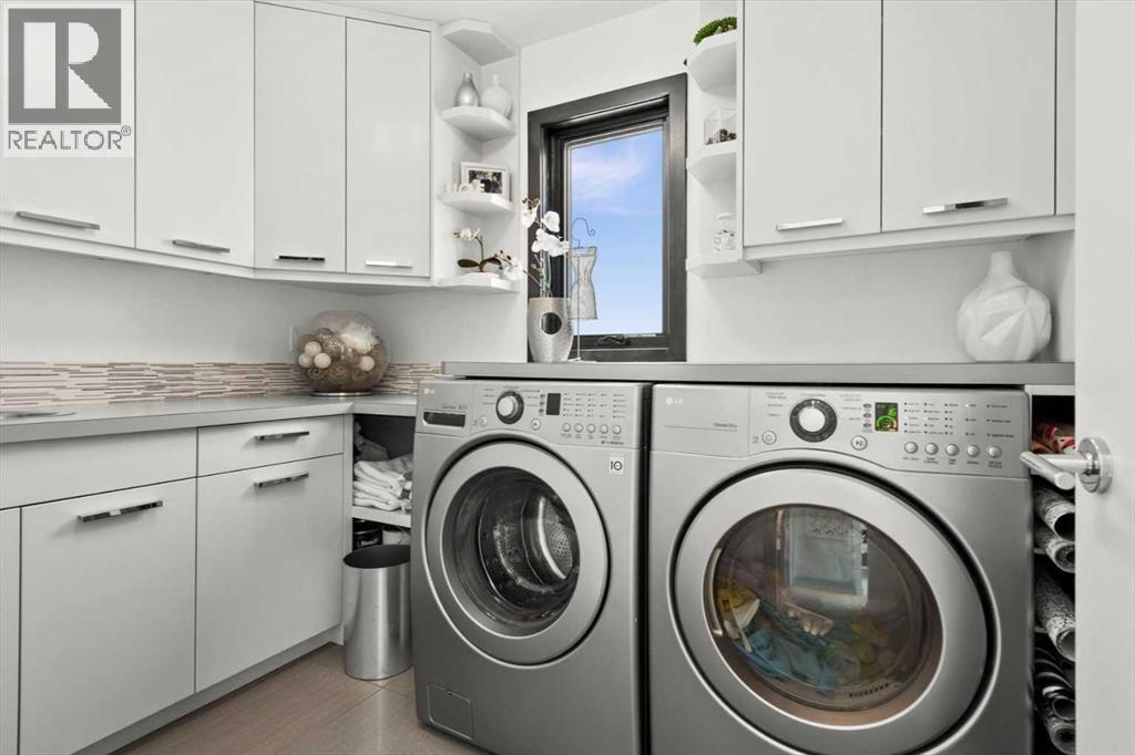 Single Family House for Sale in    Street NW Hillhurst Calgary 