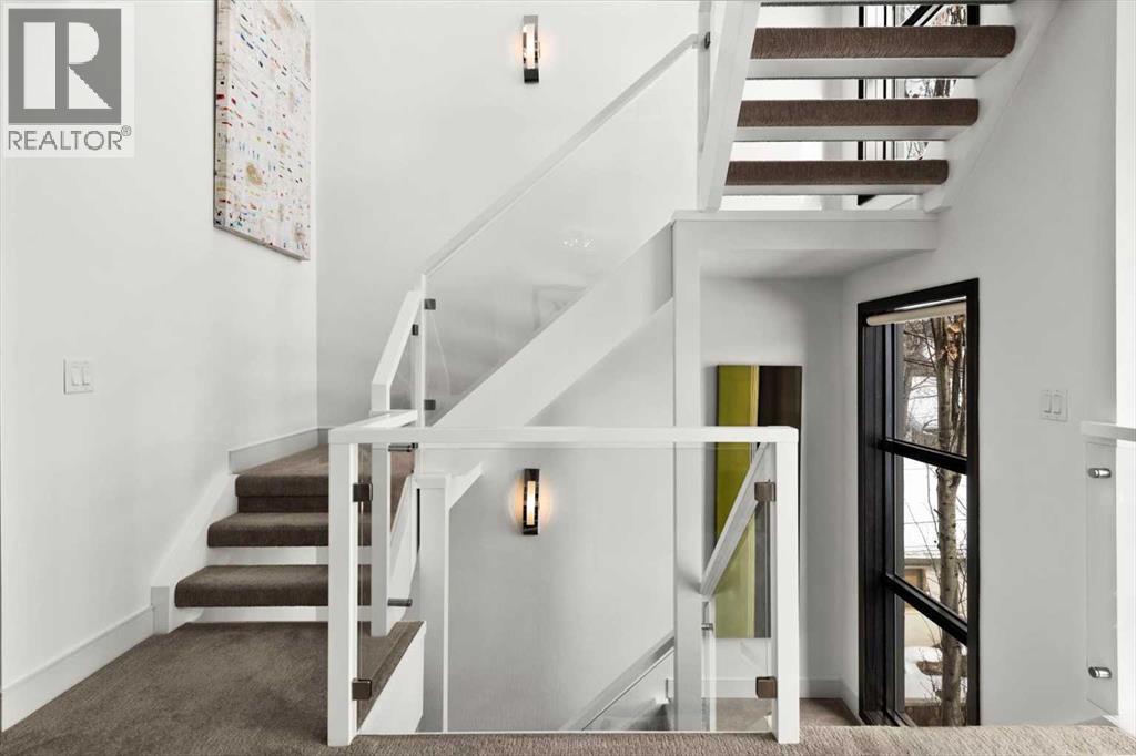 Single Family House for Sale in    Street NW Hillhurst Calgary 