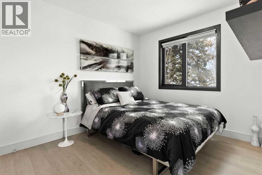 Single Family House for Sale in    Street NW Hillhurst Calgary 