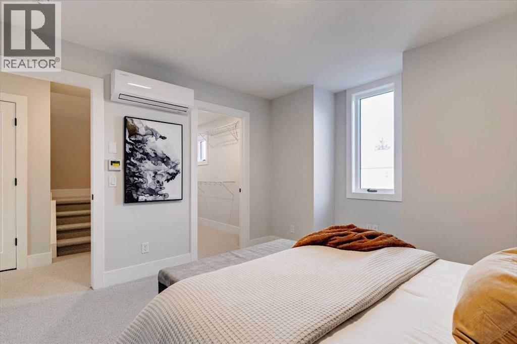 Single Family House for Sale in    Avenue NW Sunnyside Calgary 